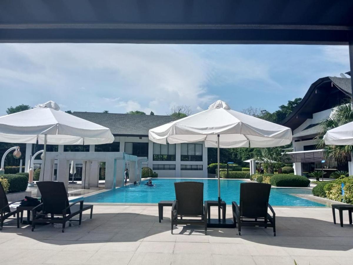 3 Bedroom / 2Ba - Anvaya Cove Courtyard Unit Morong  Esterno foto