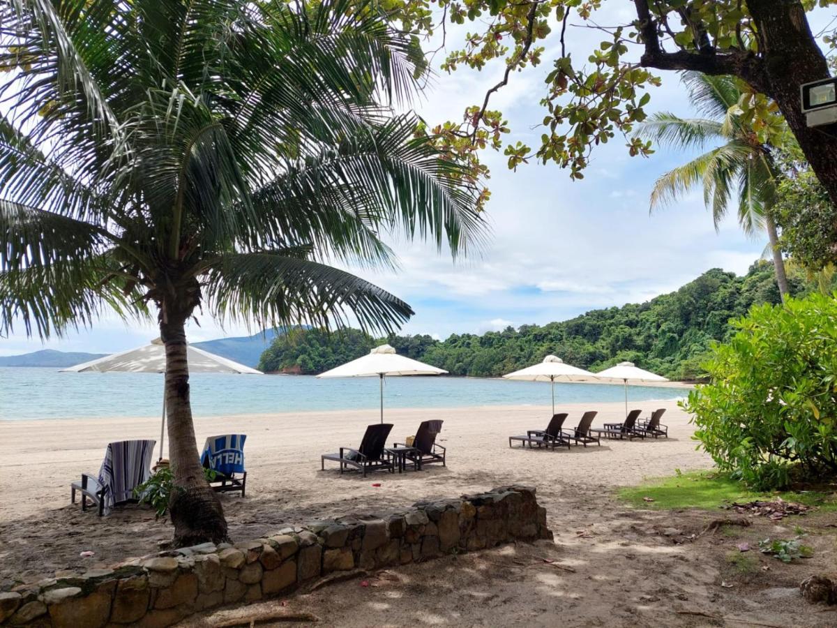 3 Bedroom / 2Ba - Anvaya Cove Courtyard Unit Morong  Esterno foto